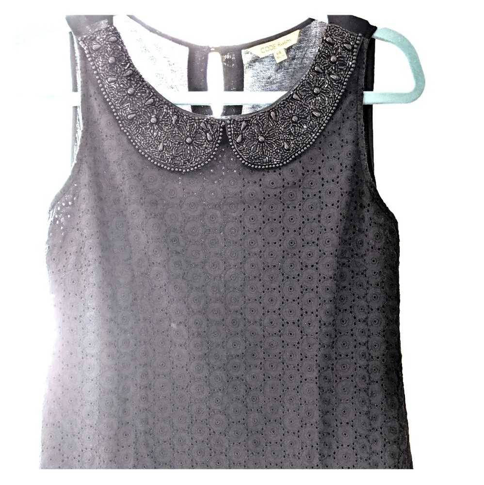 Beaded peterpan collar cutwork blouse